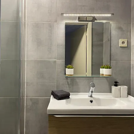 2 Ferme Du Chateau Apartamento Fontaine-l'Eveque
